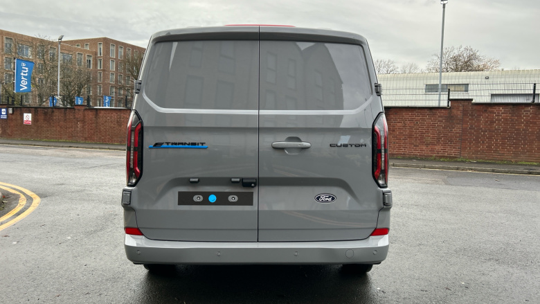 Ford Transit Custom E-320 L1 Rwd 100kW 65kWh H1 Van Limited Auto